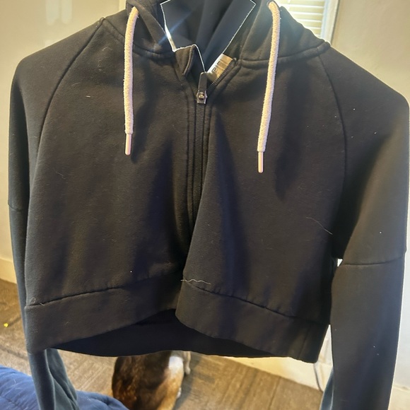 Gymshark Cropped Hoodie - Picture 2 of 2